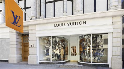 buying louis vuitton in store vs online|stores that sell louis vuitton.